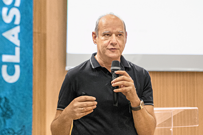 3 b