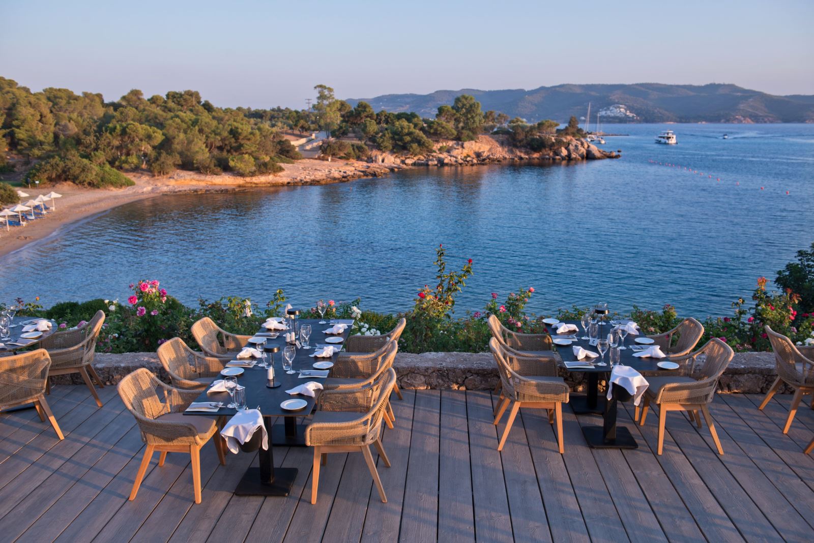 Porfyra Restaurant 01
