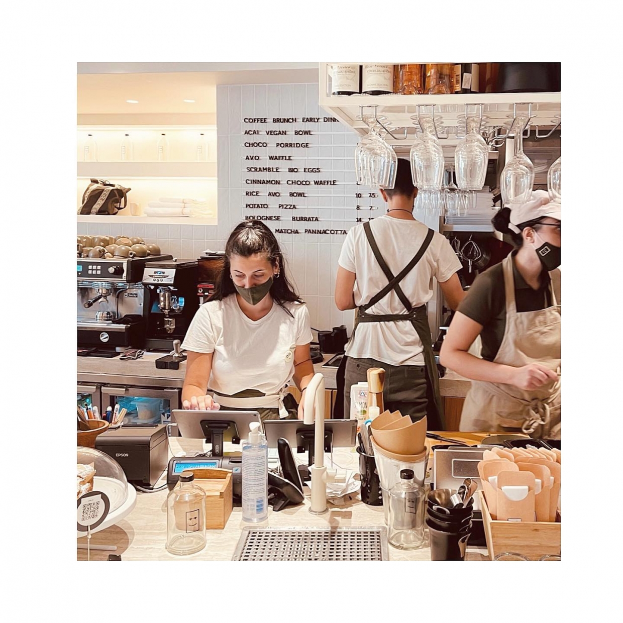The Makers: Ένα concept store με άποψη στον καφέ, στη γεύση και στην ένδυση