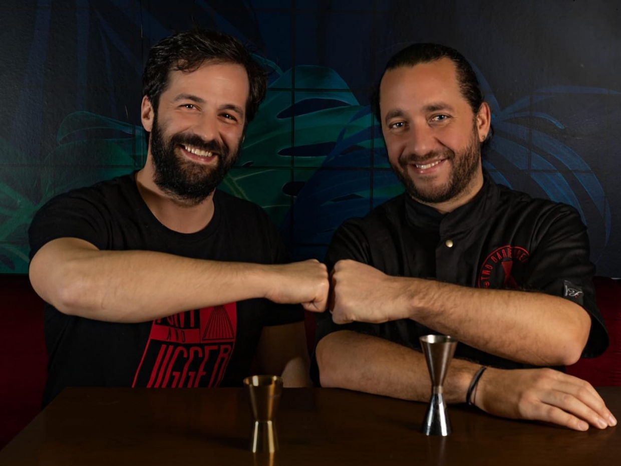 Pony and Jigger: Δυο bartenders ανάβουν τους προβολείς στα sideshow spirits
