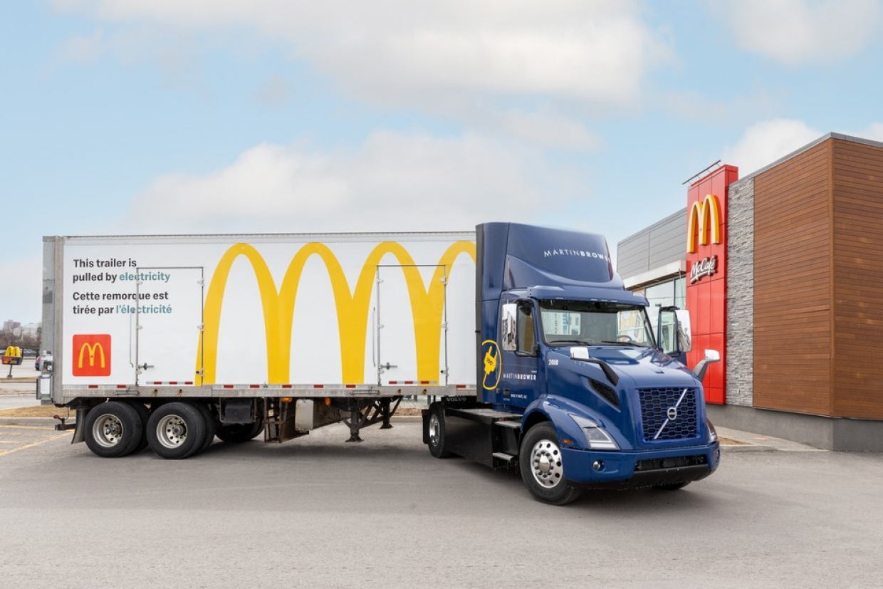 Η McDonald&#039;s δοκιμάζει τις ηλεκτρικές νταλίκες της Volvo για το στόλο διανομής