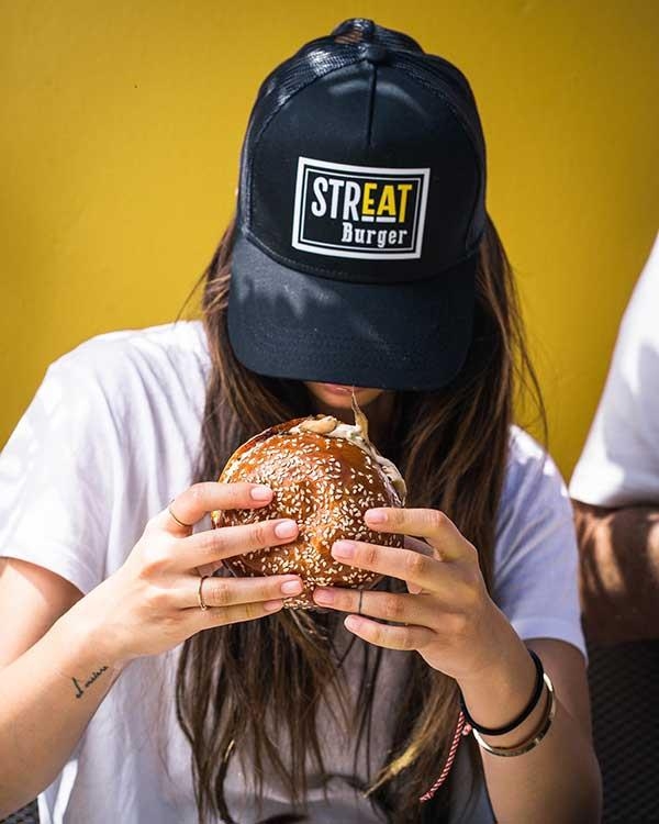 Η Streat Burger μπήκε ως...ghost kitchen στην Λευκωσία - Βάζει και pizza στο menu