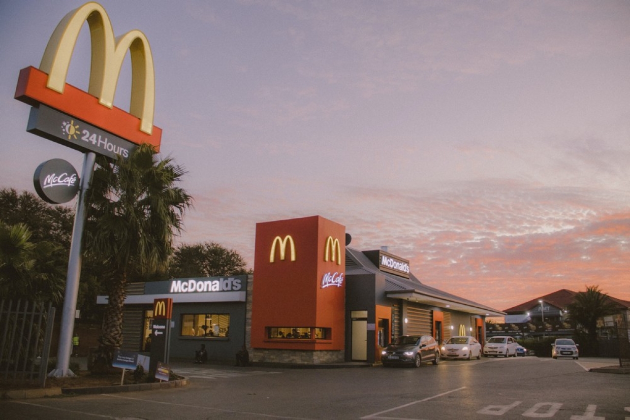 Η McDonald&#039;s επεκτείνει τη δοκιμή του McPlant σε 600 μονάδες