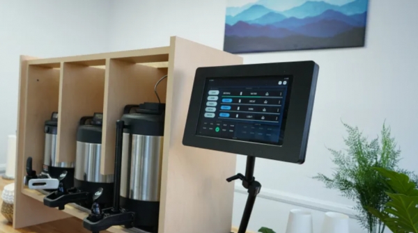 Η Panera Bread δοκιμάζει ρομπότ για τον καφέ
