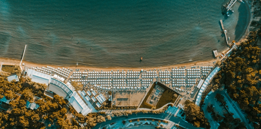 Astir Beach: Άνοιξε και δίνει δυνατότητα ηλεκτρονικής προ κράτησης της θέσης