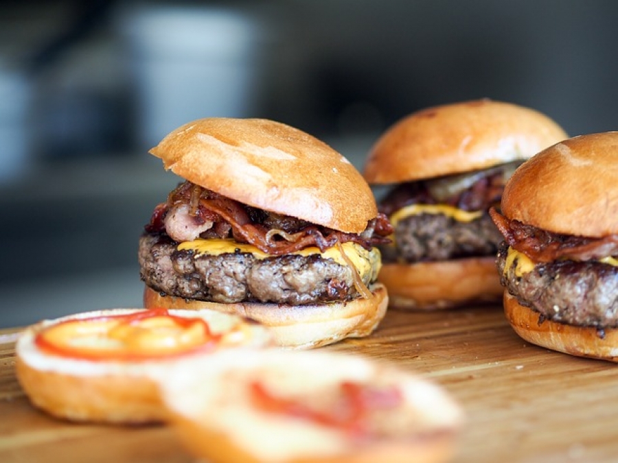 Burger King: Τρία νέα καταστήματα σε ελληνικά αεροδρόμια