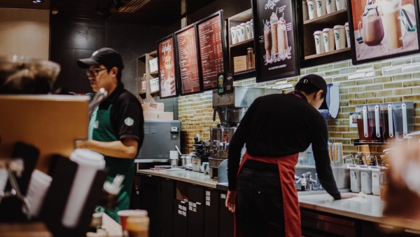 Starbucks: Το συνδικάτο εργαζομένων εξαπλώνεται σε 60 καταστήματα