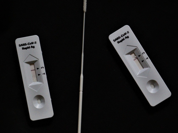 Το τέλος των rapid test για ανεμβολίαστους στην εστίαση