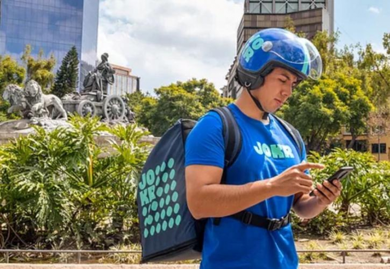 JOKR: Νέος παίκτης στην αγορά delivery- Ξεκίνησε τις προσλήψεις