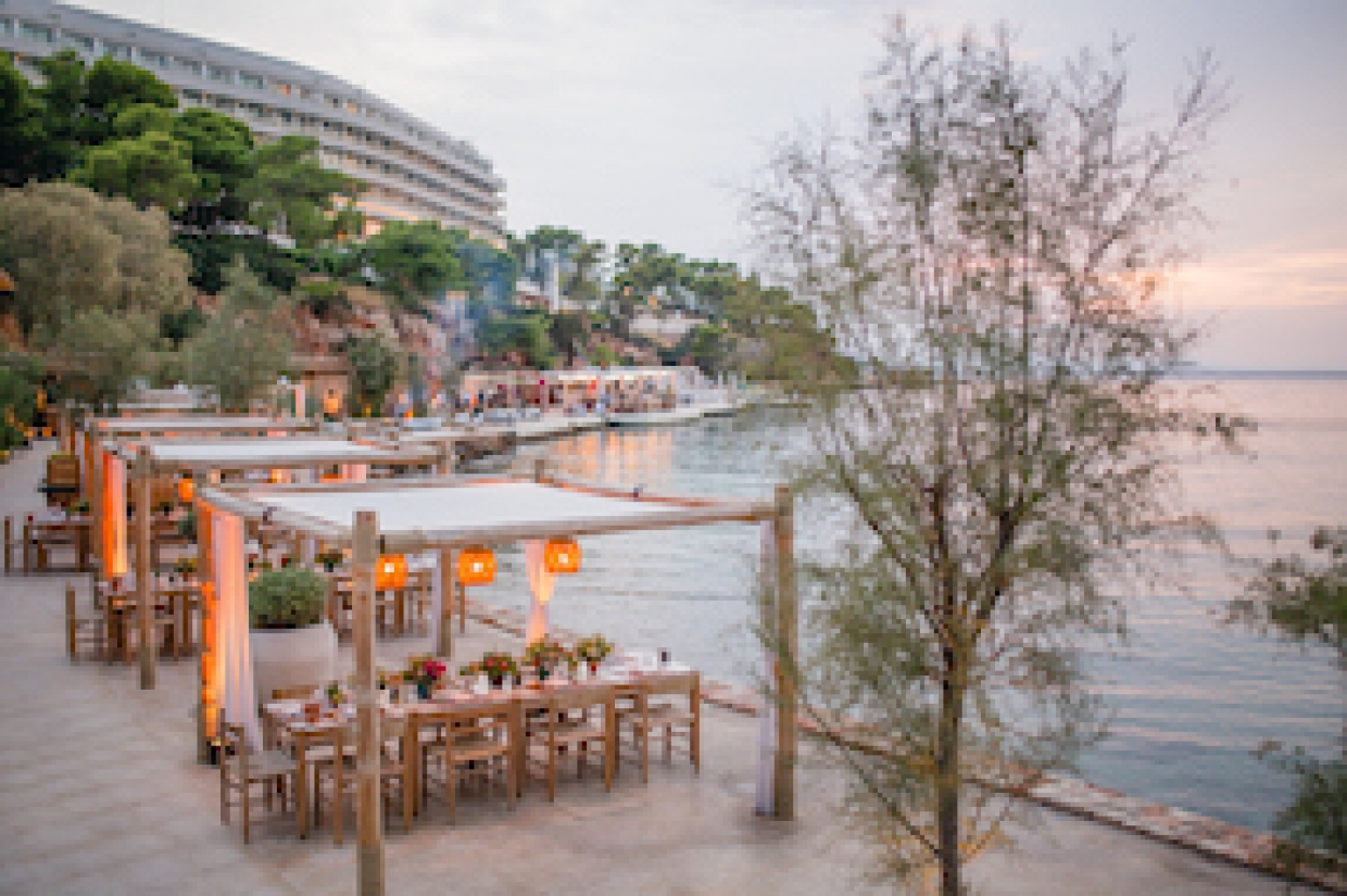 Four Seasons Astir Palace: Γιορτάζει το Πάσχα και την Άνοιξη