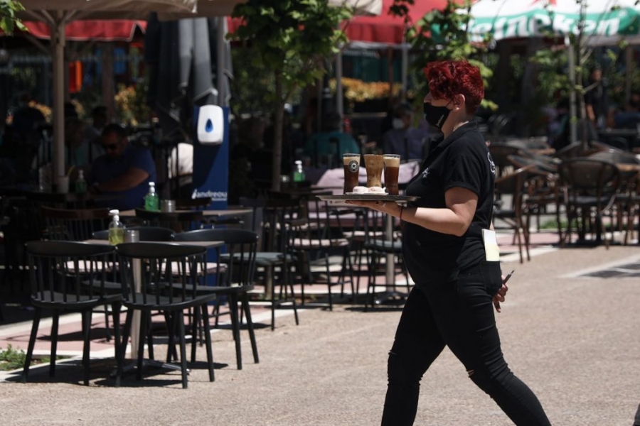 Επίσημο: Επιστρέφει η μουσική στην εστίαση – Απαγόρευση κυκλοφορίας από τη 01:30