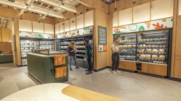 Το πρώτο Starbucks σε συνεργασία με την Amazon