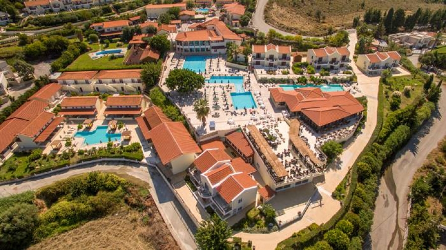 Ιπποκράτης Κουρούνης (Aegean View): &quot;Δεν θα ανοίξουμε πριν τον Ιούνιο&quot;